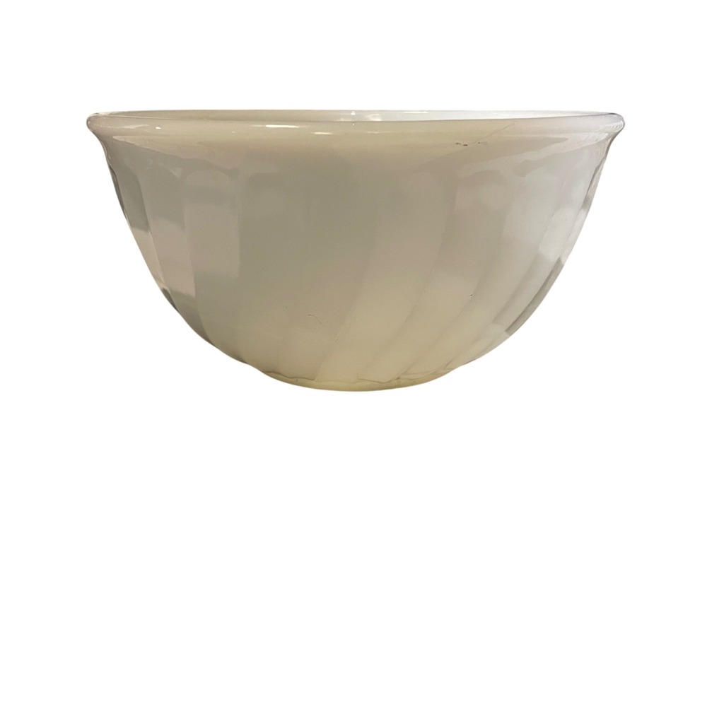 Anchor Hocking Fire King Milk‎ Glass Bowl Swirl Design Vintage Collectible